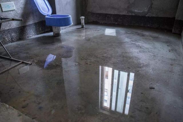 房子漏水,装修时2个地方别小看