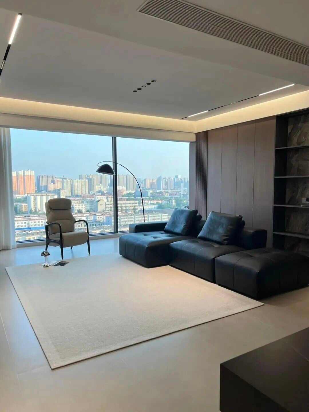 140㎡,轻硬装重软装,打造干干净净的舒适小家